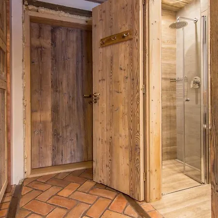 Gniewnik Z Balia Chalet *